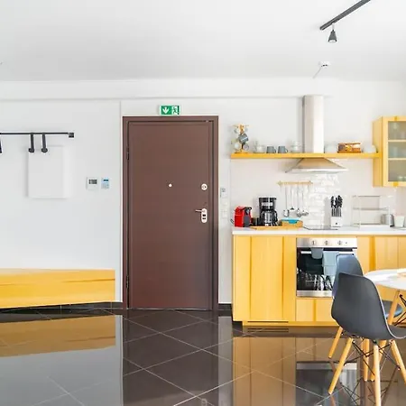 The Hostmaster Urban Bliss Athens